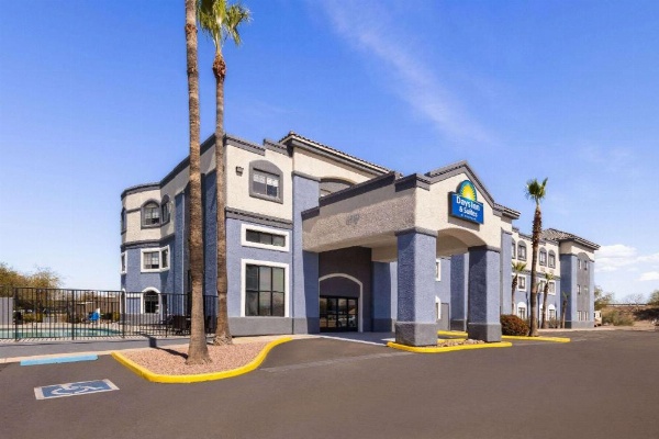 Days Inn & Suites by Wyndham Tucson/Marana image 10