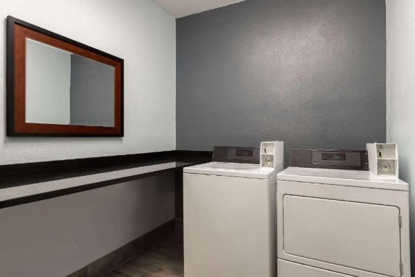 Days Inn & Suites by Wyndham Tucson/Marana image 16