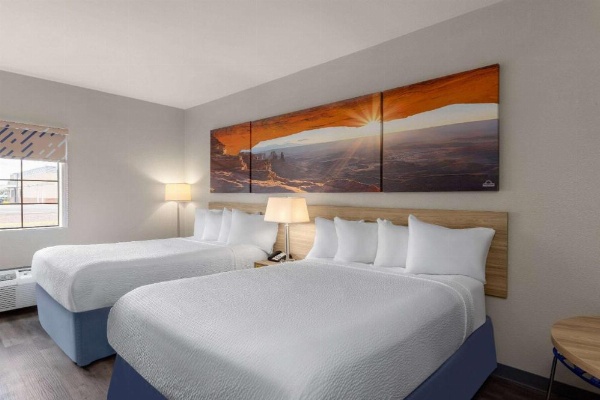 Days Inn & Suites by Wyndham Tucson/Marana image 21