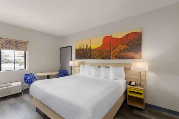 Days Inn & Suites by Wyndham Tucson/Marana image 27
