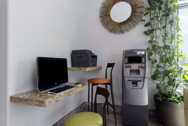 Days Inn & Suites by Wyndham Tucson/Marana image 7
